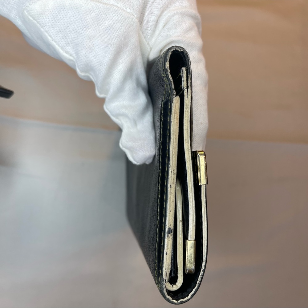 Louis Vuitton Suhali Porte-Trésor International Wallet - Picture 13 of 15